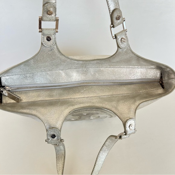 TORY BURCH Bombe Metallic Silver Shimmer Crackled Leather Shoulder Bag Tote - Picture 8 of 15